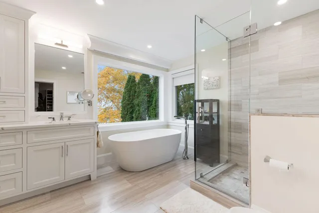 $2,600,000 | 4286 Circle Road, Tonka Bay, MN 55331