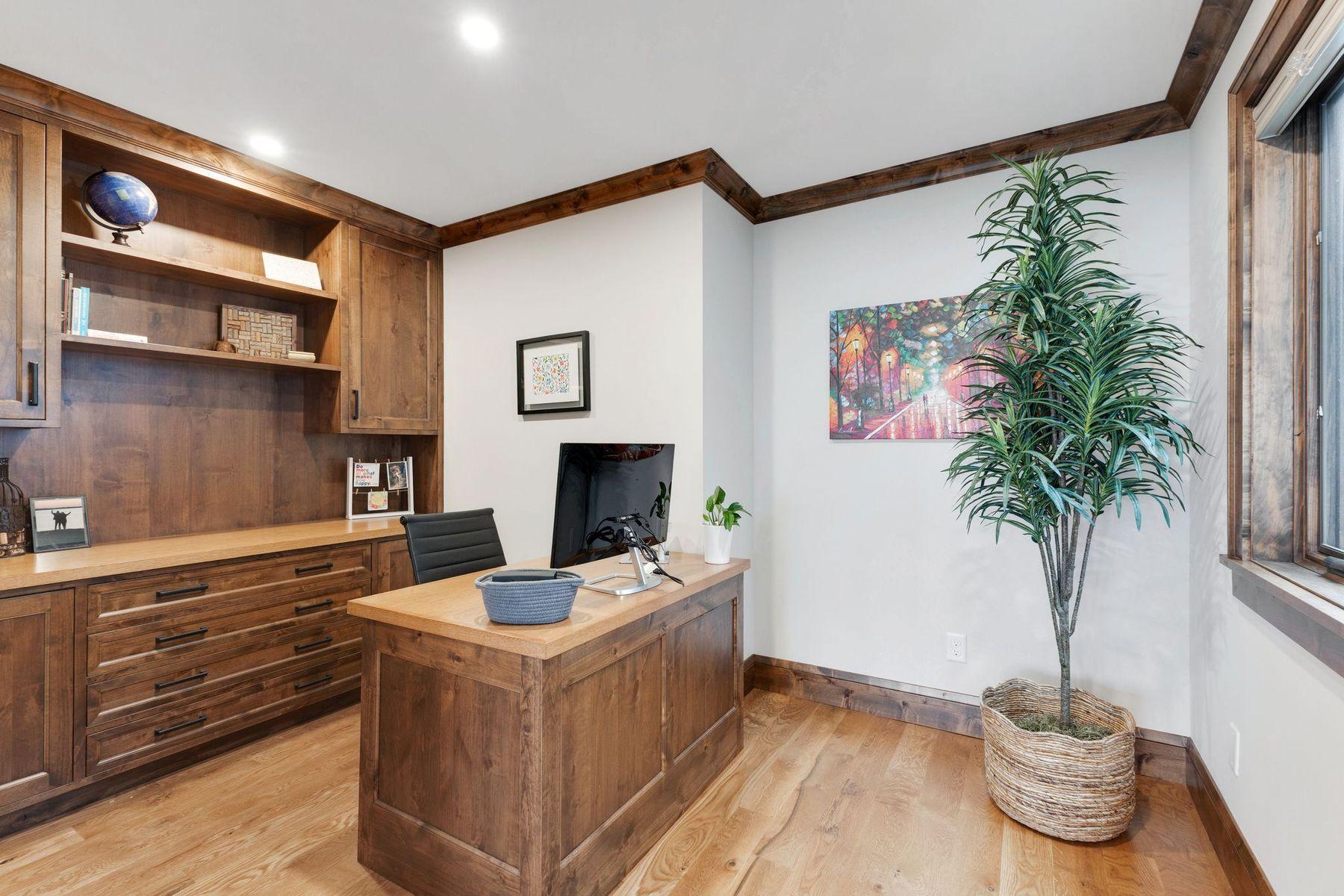 4286 Circle Road Excelsior, MN 55331 - Photo 9 of 69