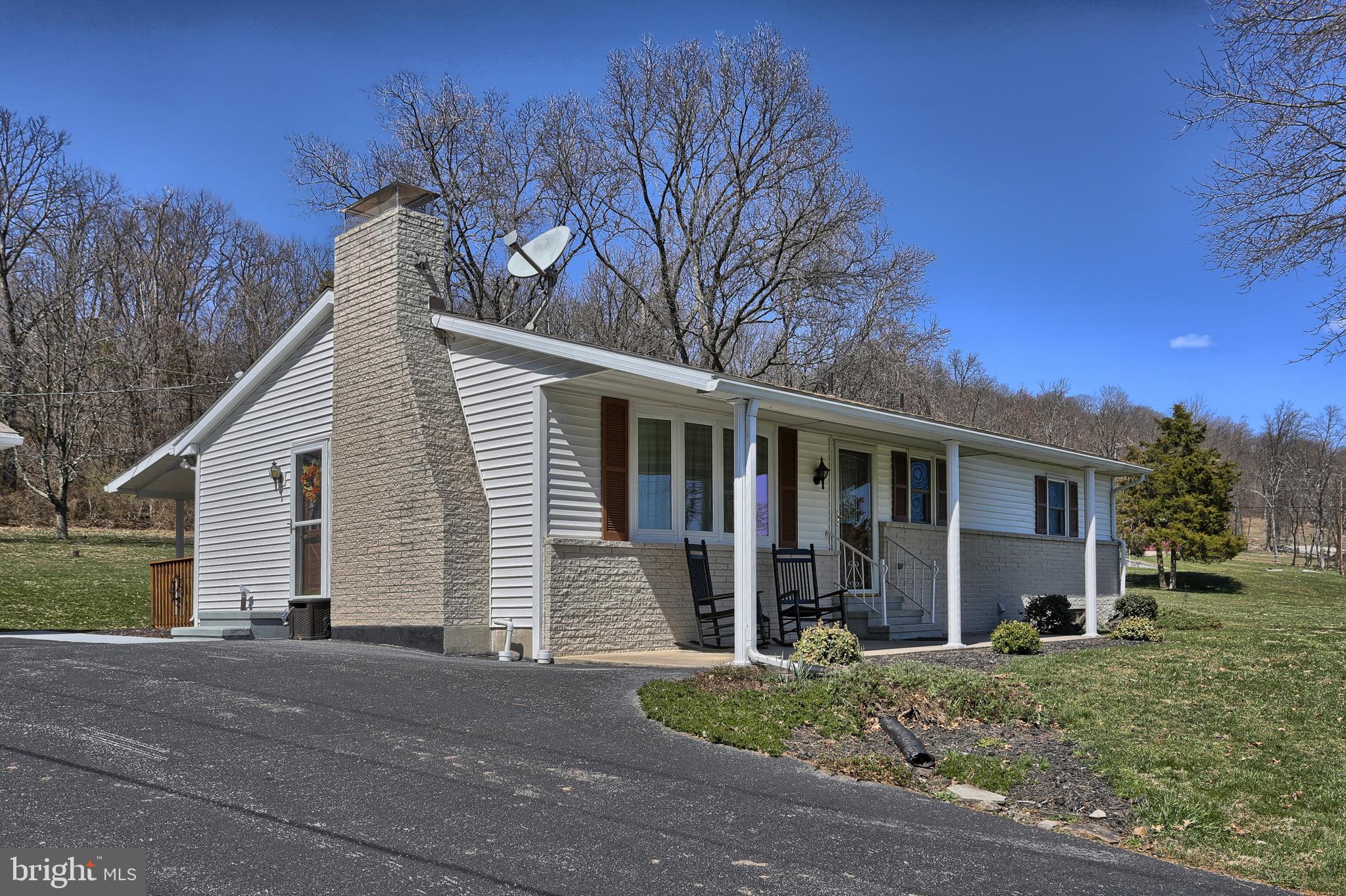 935 Bentzel Road Lewisberry, PA 17339 - Photo 3 of 32