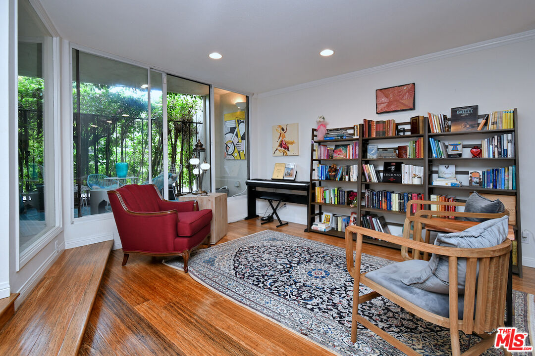 11687 Bellagio Road, Unit 3 Los Angeles, CA 90049 - Photo 20 of 57