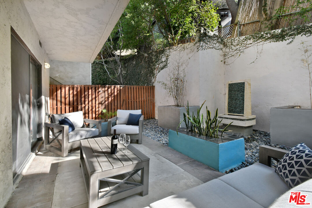 11687 Bellagio Road, Unit 3 Los Angeles, CA 90049 - Photo 44 of 57