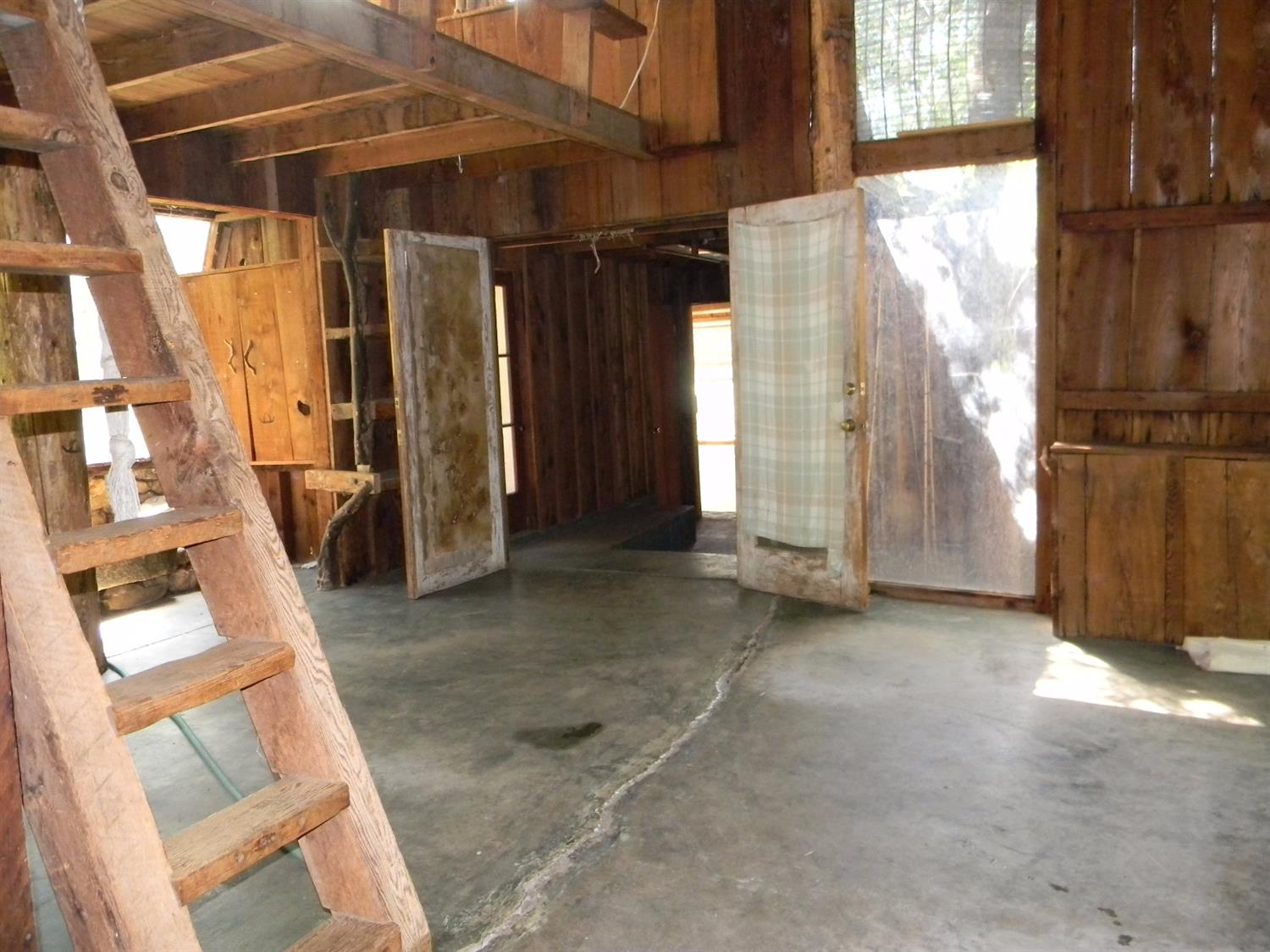 42486 Sierra Drive Three Rivers, CA 93271 - Photo 17 of 36 Gallery Image 17