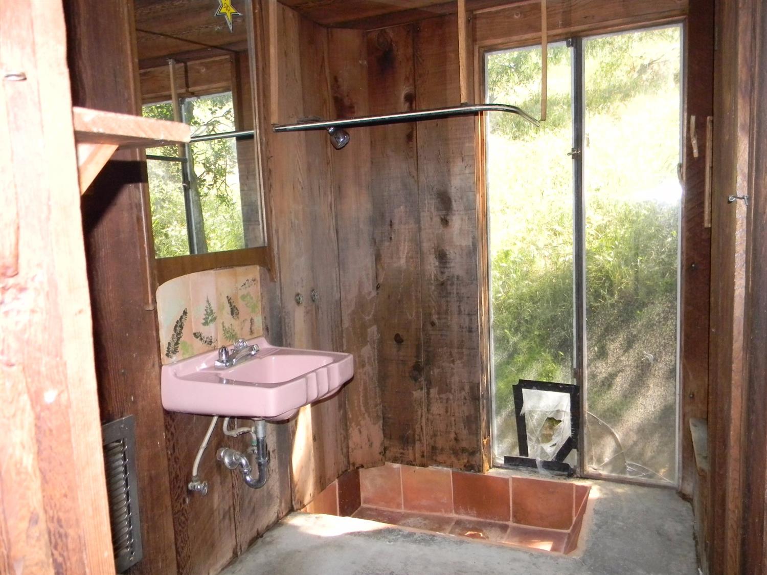 42486 Sierra Drive Three Rivers, CA 93271 - Photo 6 of 36 Gallery Image 6