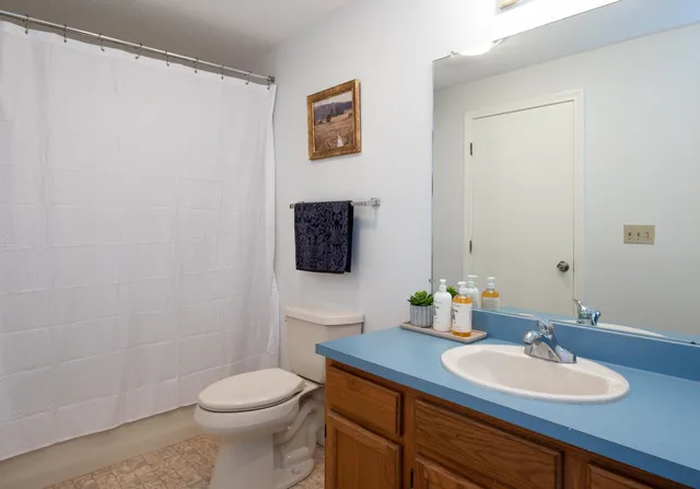 $385,000 | 98 Indian Rock Road, Merrimack, NH 03054