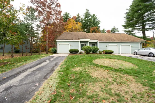 $385,000 | 98 Indian Rock Road, Merrimack, NH 03054