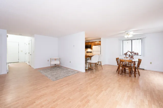 $385,000 | 98 Indian Rock Road, Merrimack, NH 03054