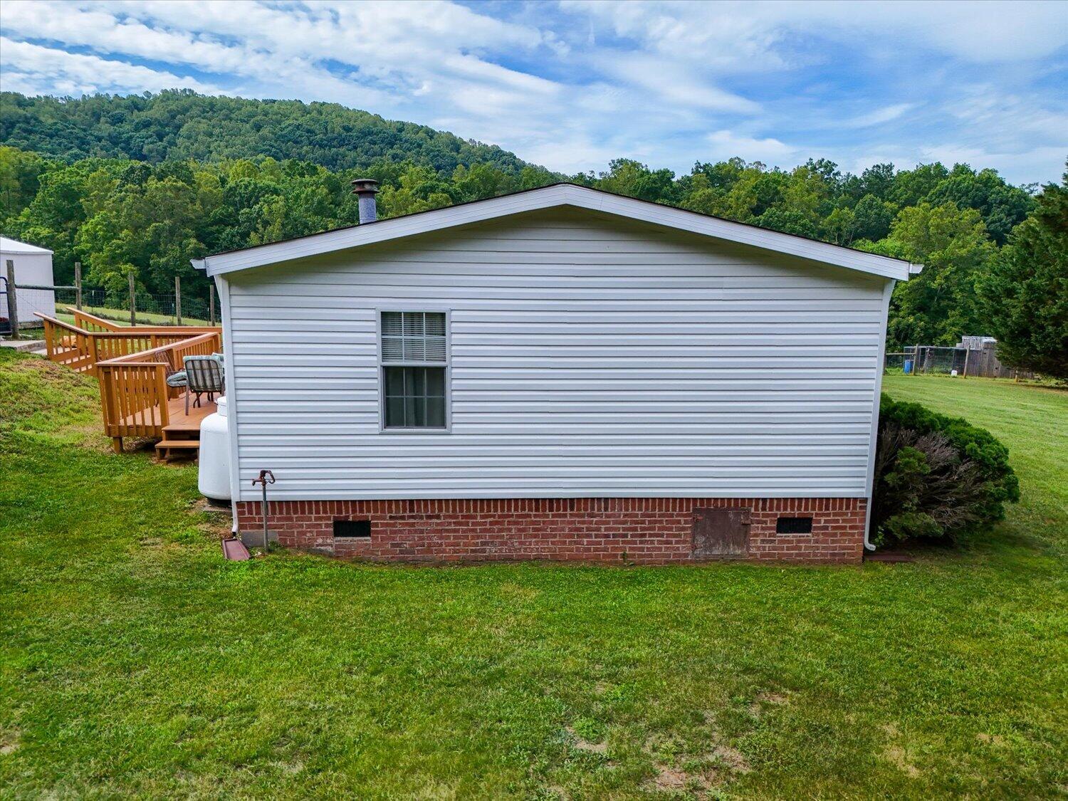 1107 Green Mountain Road Vinton, VA 24179 - Photo 23 of 41 21-1107 Green Mountain-21