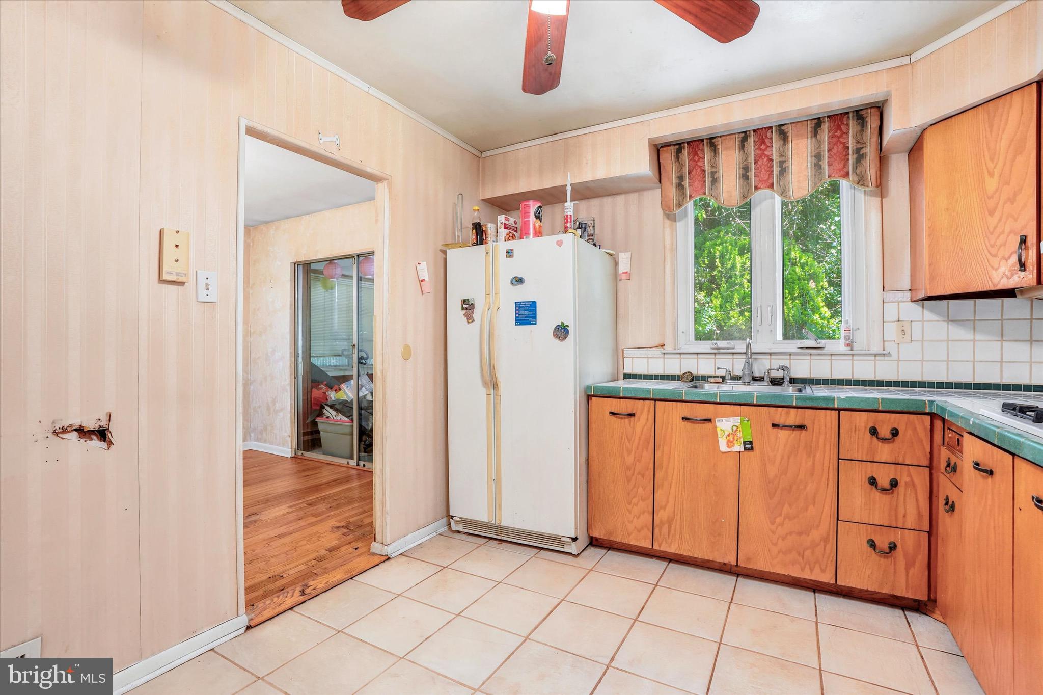 858 Hilldale Road Glenside, PA 19038 - Photo 11 of 29