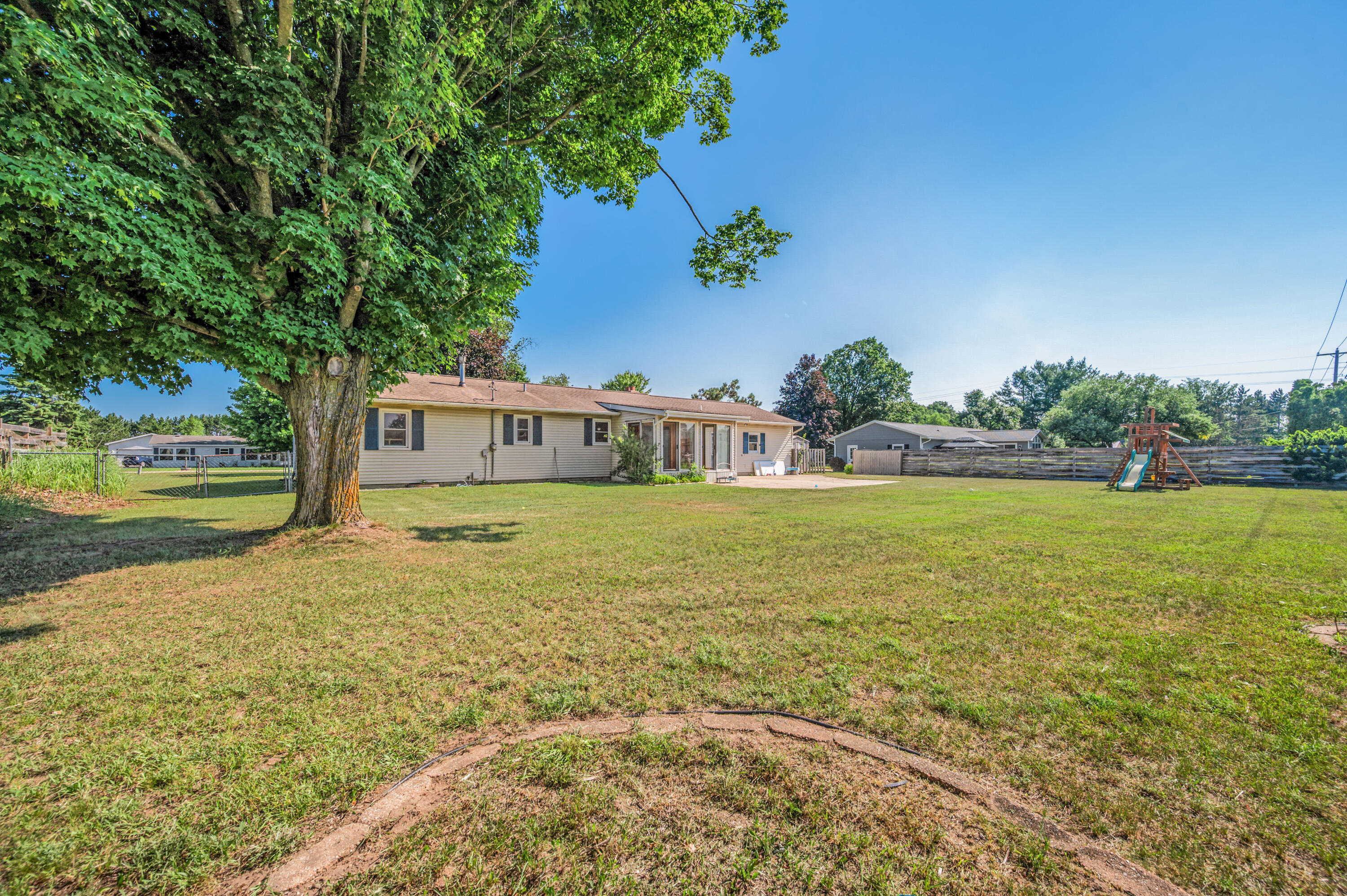 20565 Okemos Road Big Rapids, MI 49307 - Photo 28 of 30 20565-OkemosRd-BR-27