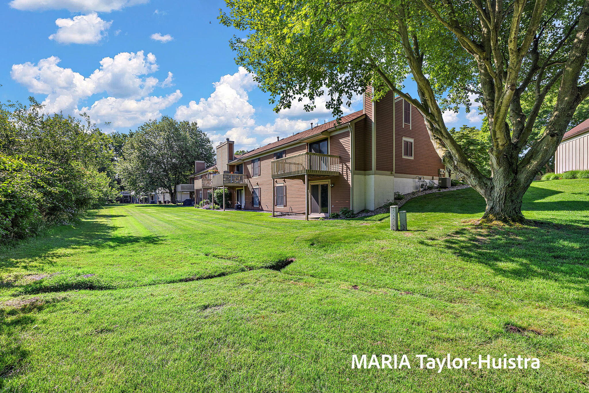 17515 Meadow Wood Road, Unit 30 Spring Lake, MI 49456 - Photo 7 of 47 7-web-or-mls-1G1A7801