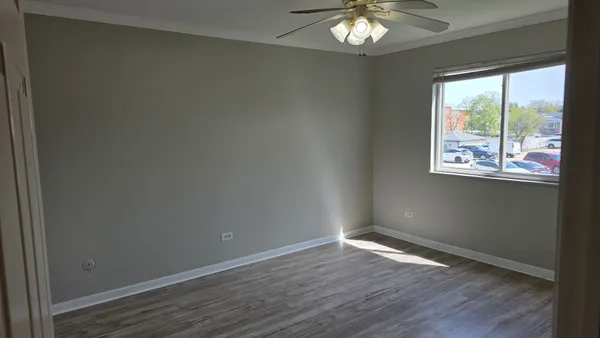 $229,000 | 910 Beau Drive, Unit 202, Des Plaines, IL 60016