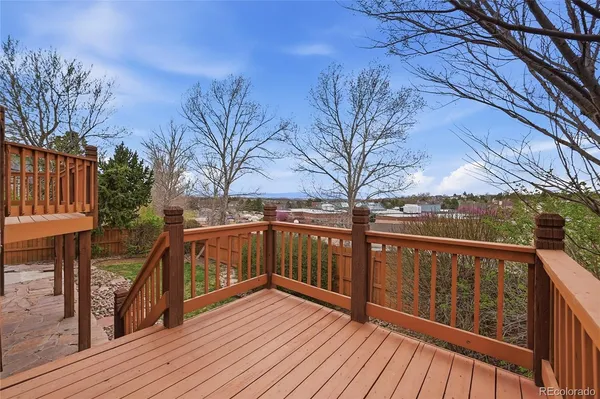 a view of a pathway of a house