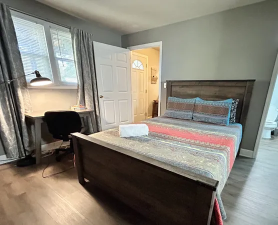 $2,395 | 945 Chickasaw Avenue, Nashville, TN 37207