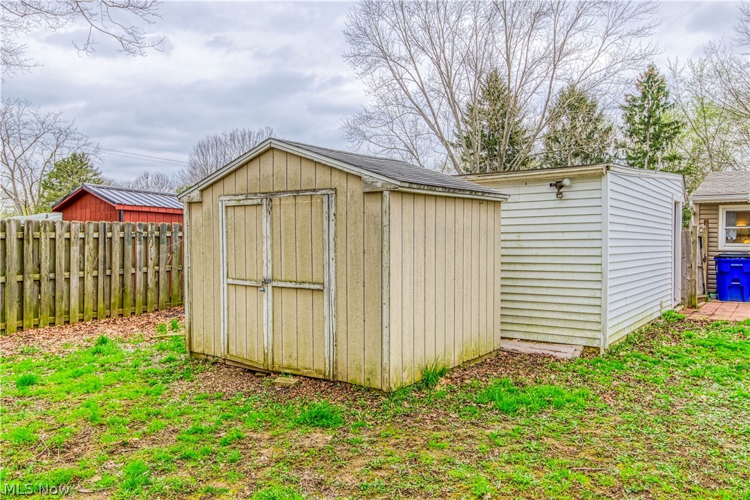 3064 Polly Road Ravenna, OH 44266 - Photo 8 of 24 Backyard shed