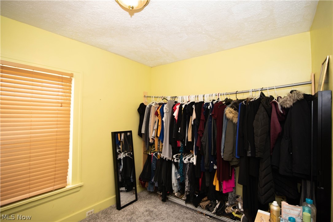 4258 Valley Road Cleveland, OH 44109 - Photo 16 of 22