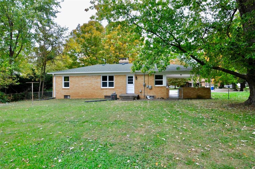 409 West Roberts Road Indianapolis, IN 46217 - Photo 2 of 19 Gallery Image 2
