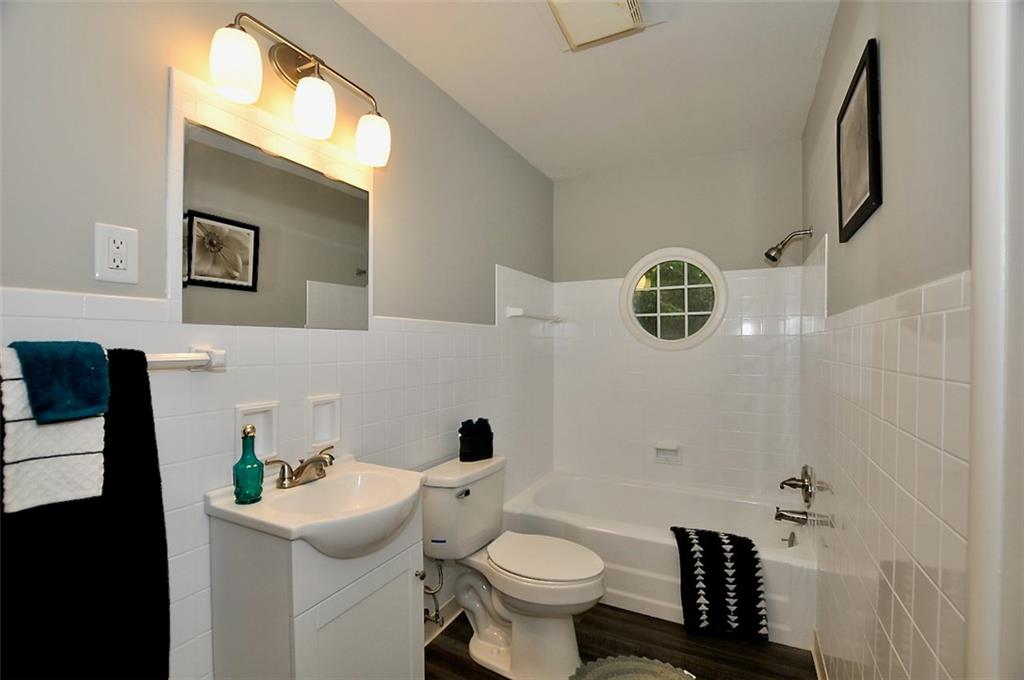 409 West Roberts Road Indianapolis, IN 46217 - Photo 14 of 19 Gallery Image 14