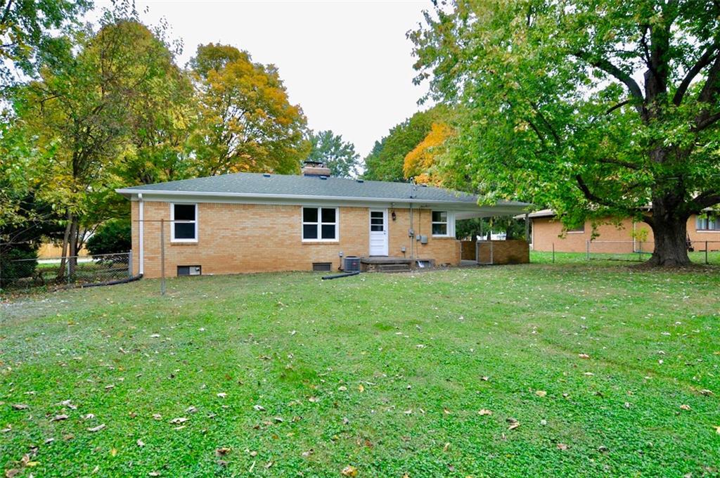 409 West Roberts Road Indianapolis, IN 46217 - Photo 18 of 19 Gallery Image 18