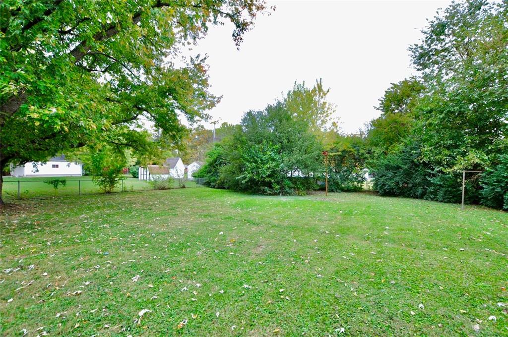 409 West Roberts Road Indianapolis, IN 46217 - Photo 19 of 19 Gallery Image 19