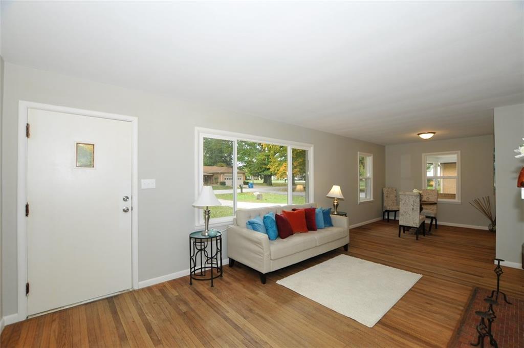 409 West Roberts Road Indianapolis, IN 46217 - Photo 3 of 19 Gallery Image 3