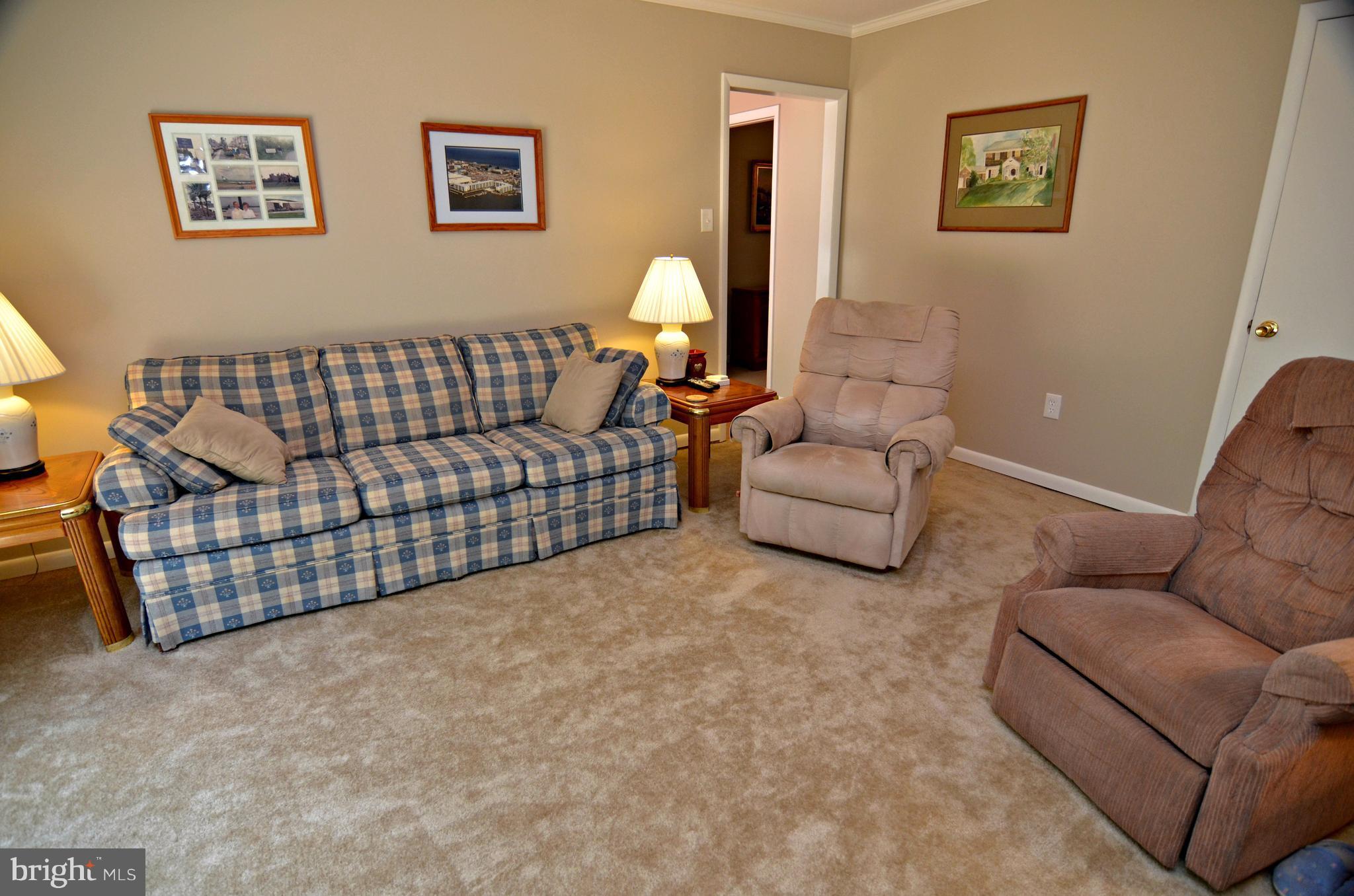 12403 Radnor Lane Laurel, MD 20708 - Photo 15 of 30 Family Room