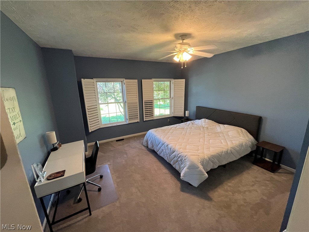 4842 Ridge Road Medina, OH 44256 - Photo 35 of 50 Second large bedroom