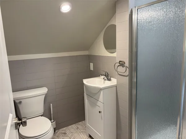 $4,675 | 55 Acre Lane, Hicksville, NY 11801