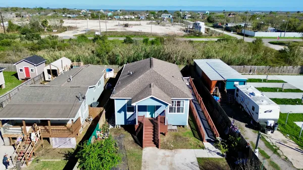 $295,000 | 771 10th Street, Dickinson, TX 77539
