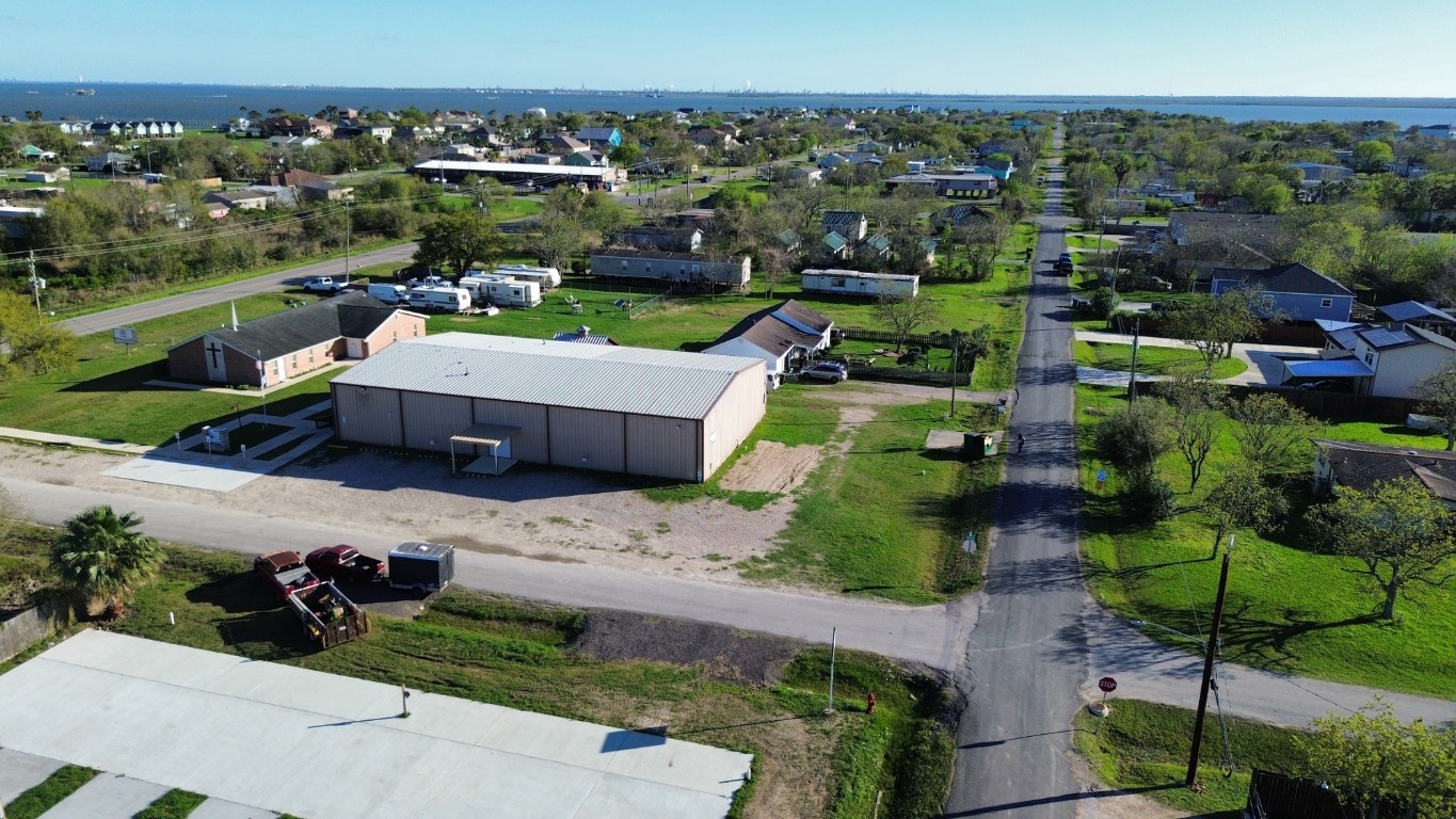 771 10th Street Dickinson, TX 77539 - Photo 20 of 24 an aerial view of a house with a garden