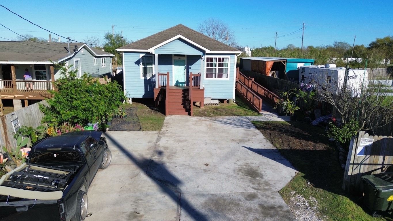 771 10th Street Dickinson, TX 77539 - Photo 23 of 24 a view of a house with a yard