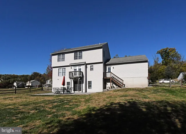 $475,000 | 306 Kingston Drive, Douglassville, PA 19518