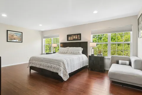 $829,000 | 2313 Avalon Drive, Buffalo Grove, IL 60089
