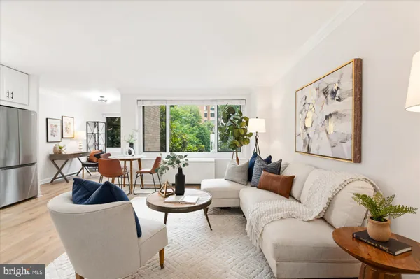 $449,000 | 1330 New Hampshire Avenue Northwest, Unit 301, Washington, DC 20036