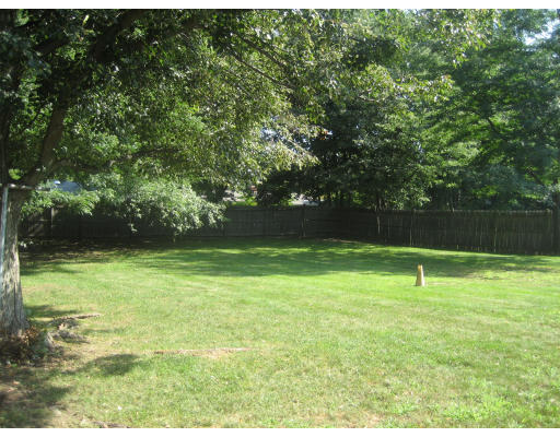 47 Lohnes Road Framingham, MA 01701 - Photo 2 of 8 Gallery Image 2