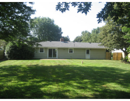 47 Lohnes Road Framingham, MA 01701 - Photo 3 of 8 Gallery Image 3