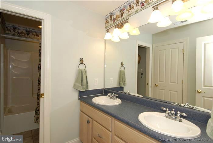 14806 Harrisville Road Mount Airy, MD 21771 - Photo 1 of 29 Bath