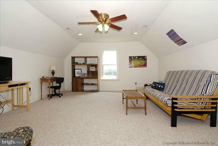 14806 Harrisville Road Mount Airy, MD 21771 - Photo 28 of 29 Bedroom