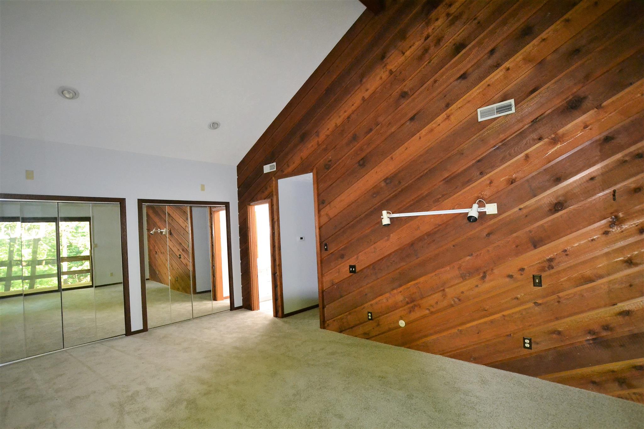 5420 East James Road Bloomington, IN 47408 - Photo 14 of 31 Gallery Image 14