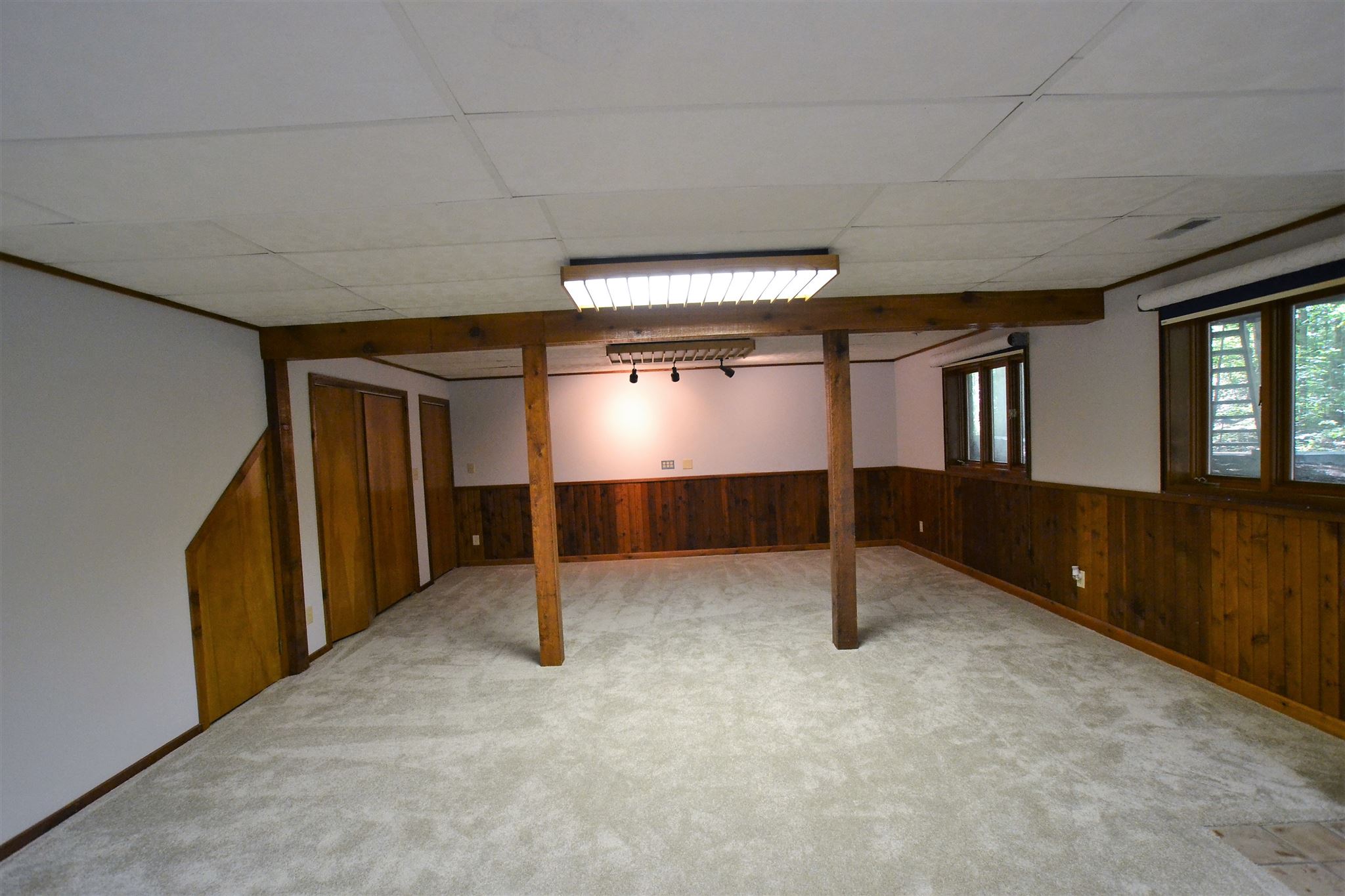 5420 East James Road Bloomington, IN 47408 - Photo 22 of 31 Gallery Image 22
