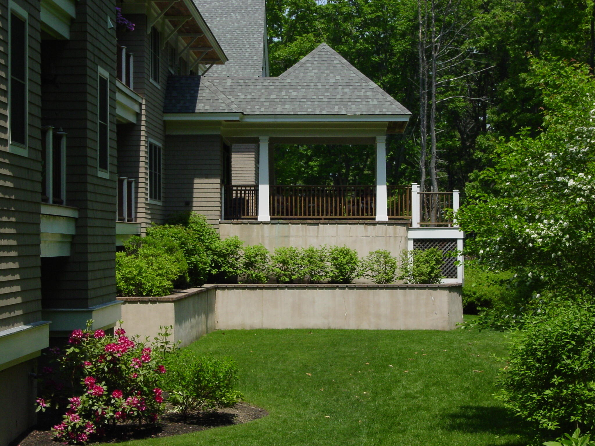 100 Shepard's Cove Road, Unit G108 Kittery, ME 03904 - Photo 32 of 46 Exterior Porch