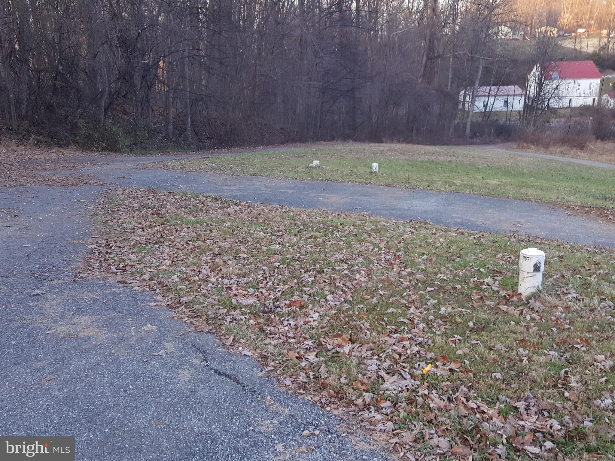 2555 Ebbvale Road Manchester, MD 21102 - Photo 26 of 28 LONG PAVED DRIVEWAY