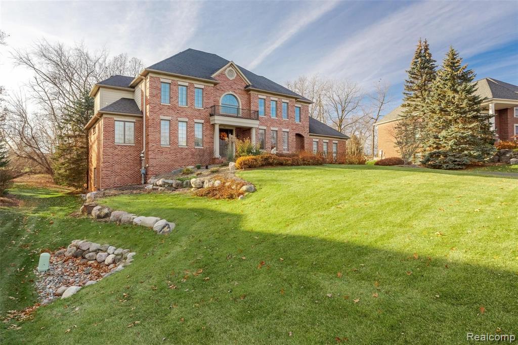 701 Wellington Circle Rochester Hills, MI 48309 - Photo 8 of 54