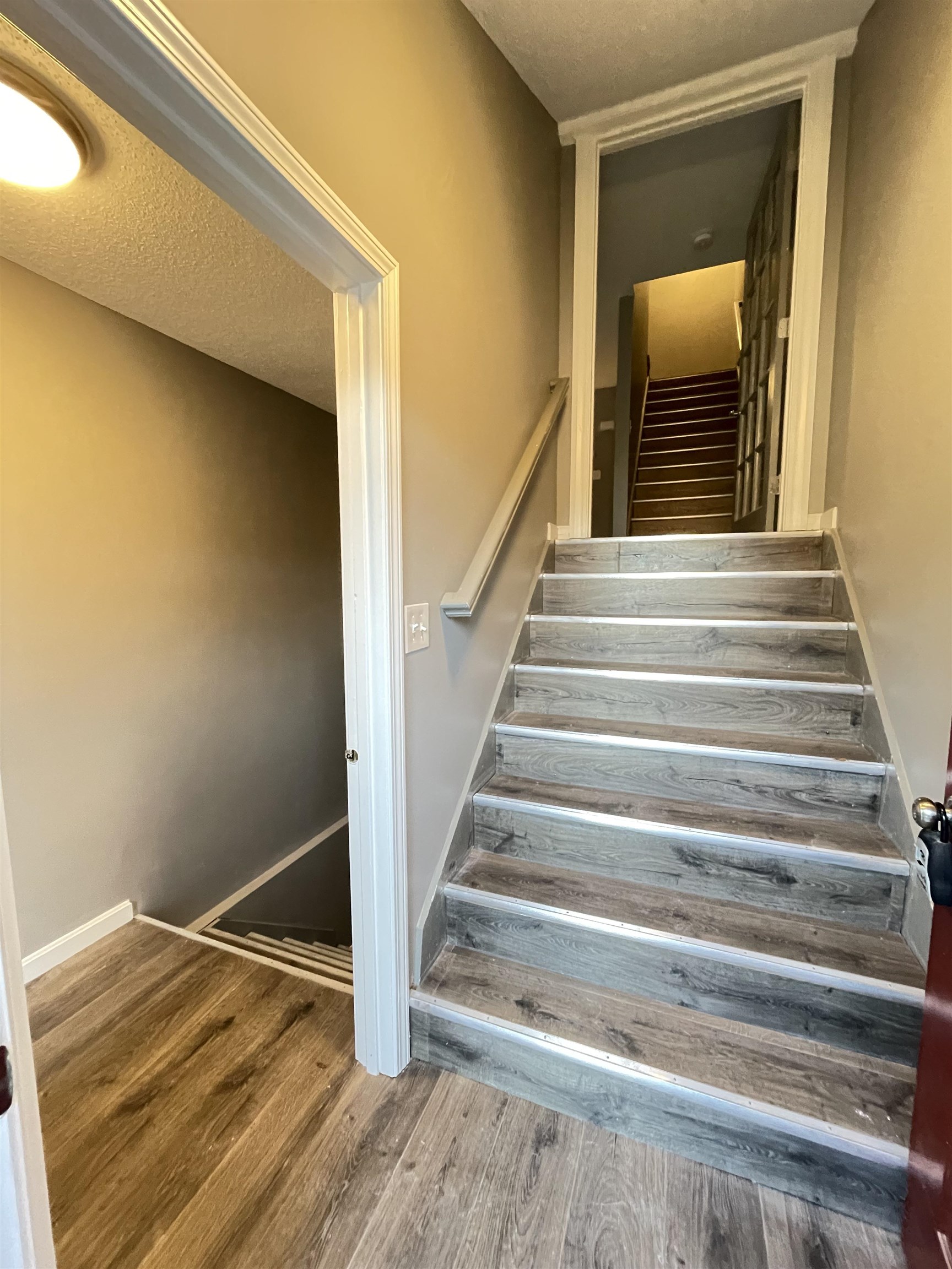 8 Concord Road Merrimack, NH 03054 - Photo 3 of 36 Gallery Image 3