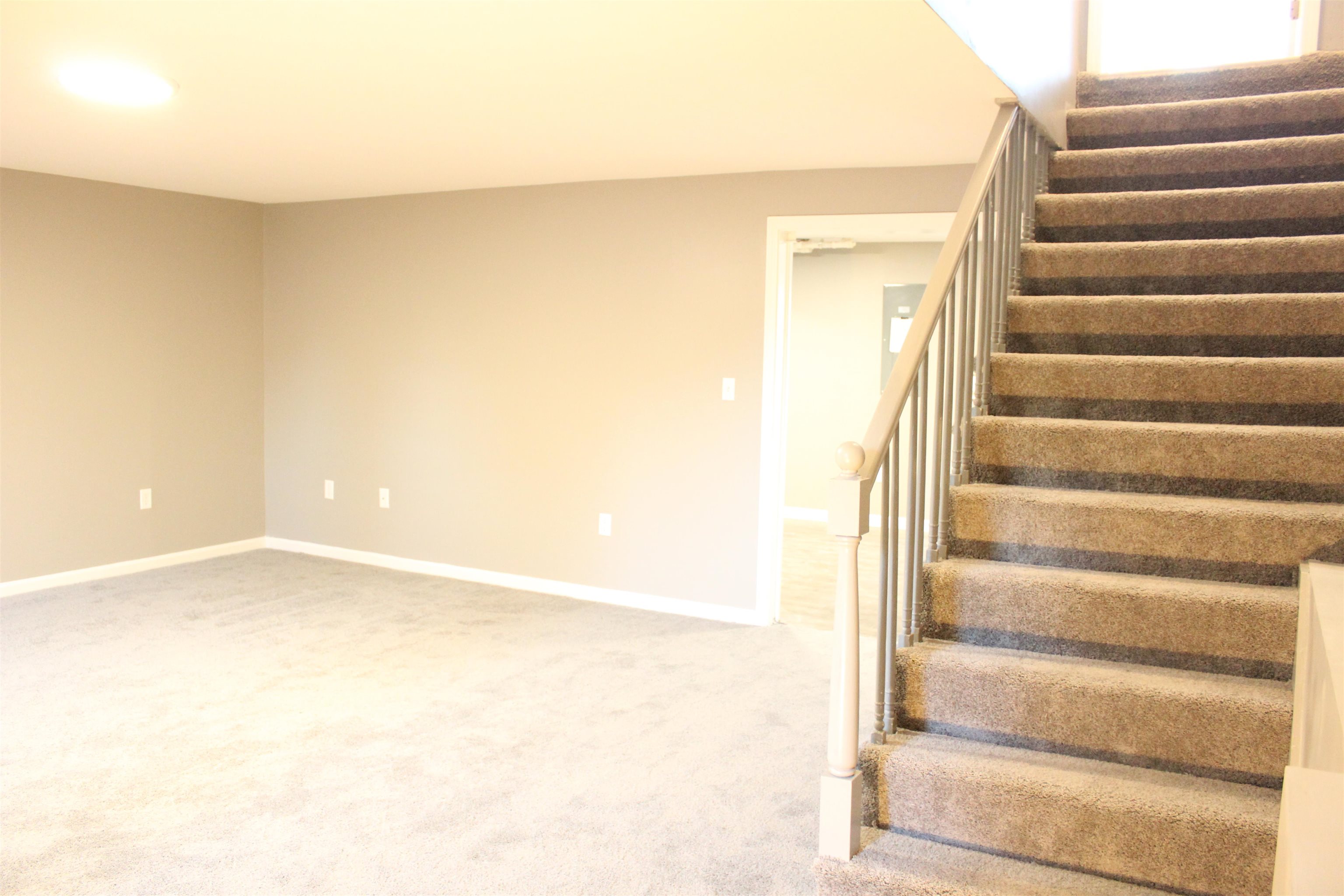 8 Concord Road Merrimack, NH 03054 - Photo 7 of 36 Gallery Image 7