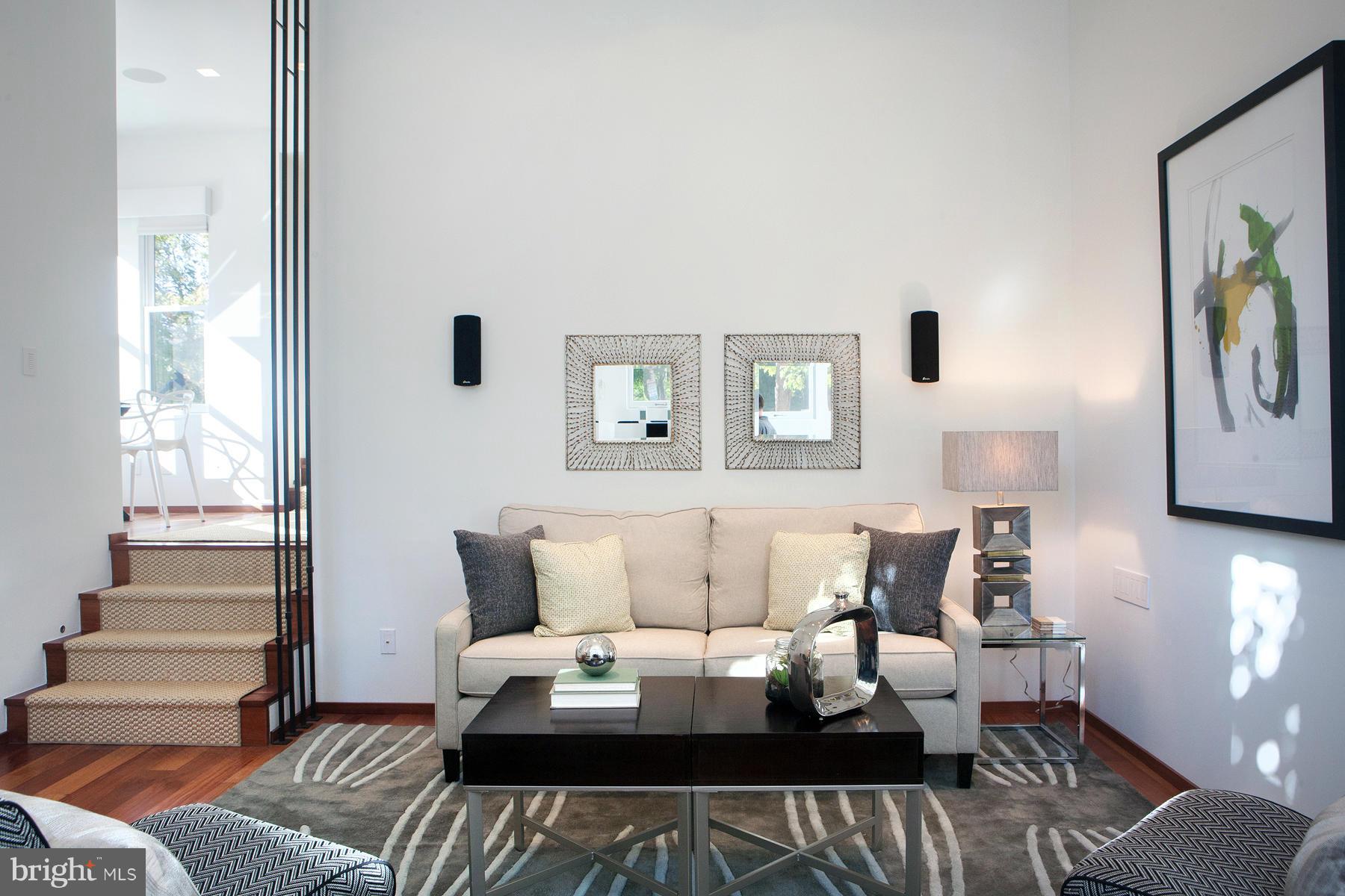 600 E Street Northeast Washington, DC 20002 - Photo 11 of 30 Living Room North