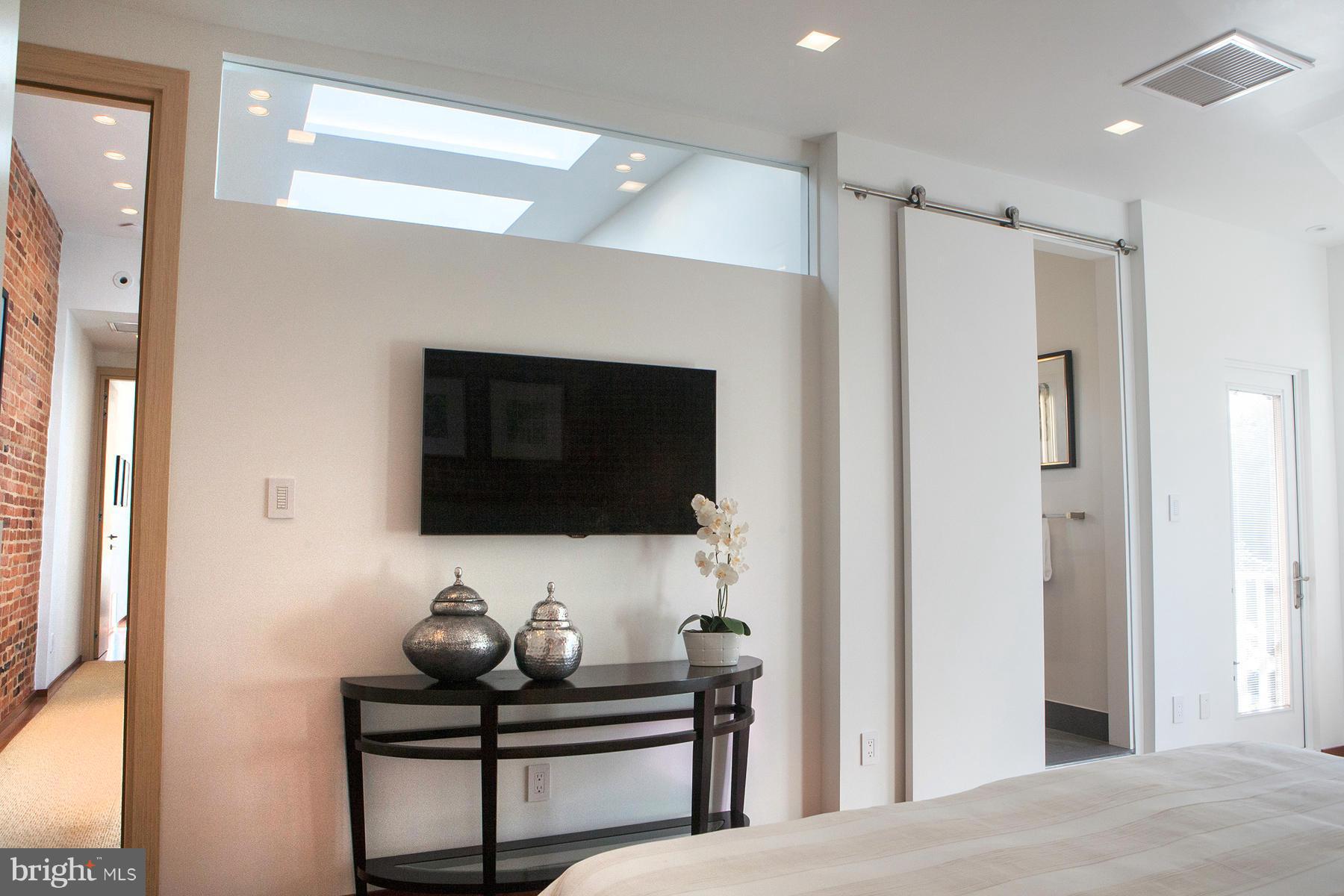 600 E Street Northeast Washington, DC 20002 - Photo 20 of 30 Master Bedroom South