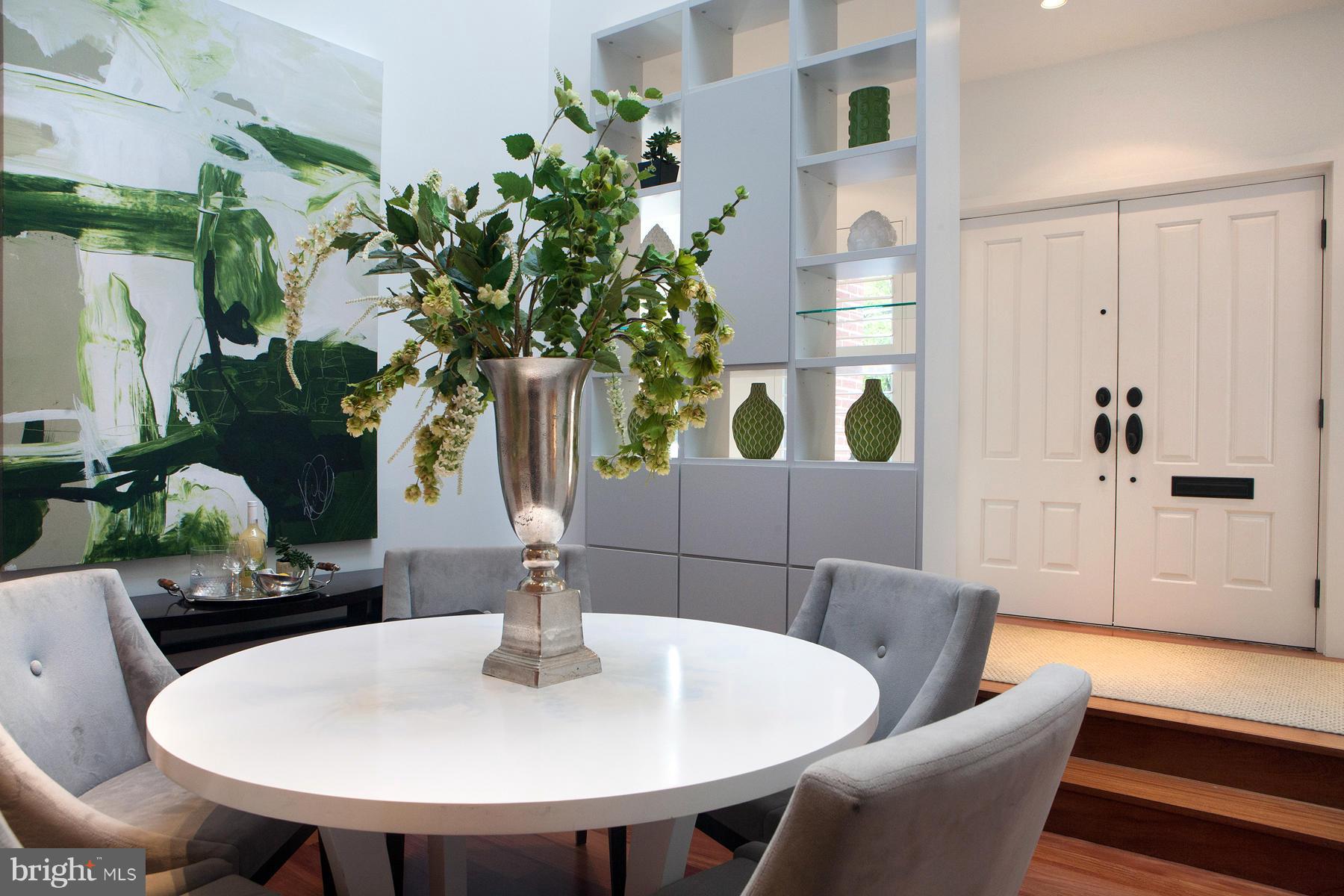 600 E Street Northeast Washington, DC 20002 - Photo 6 of 30 Dramatic Dining Room Southwest