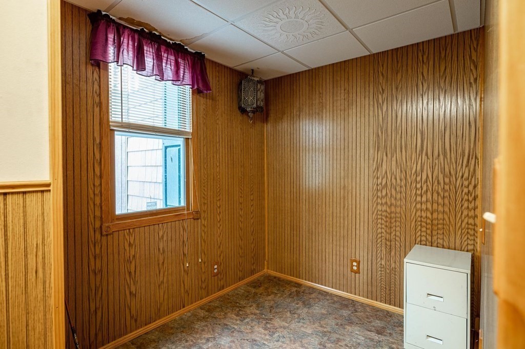 198 Lower Gore Road Webster, MA 01570 - Photo 29 of 41