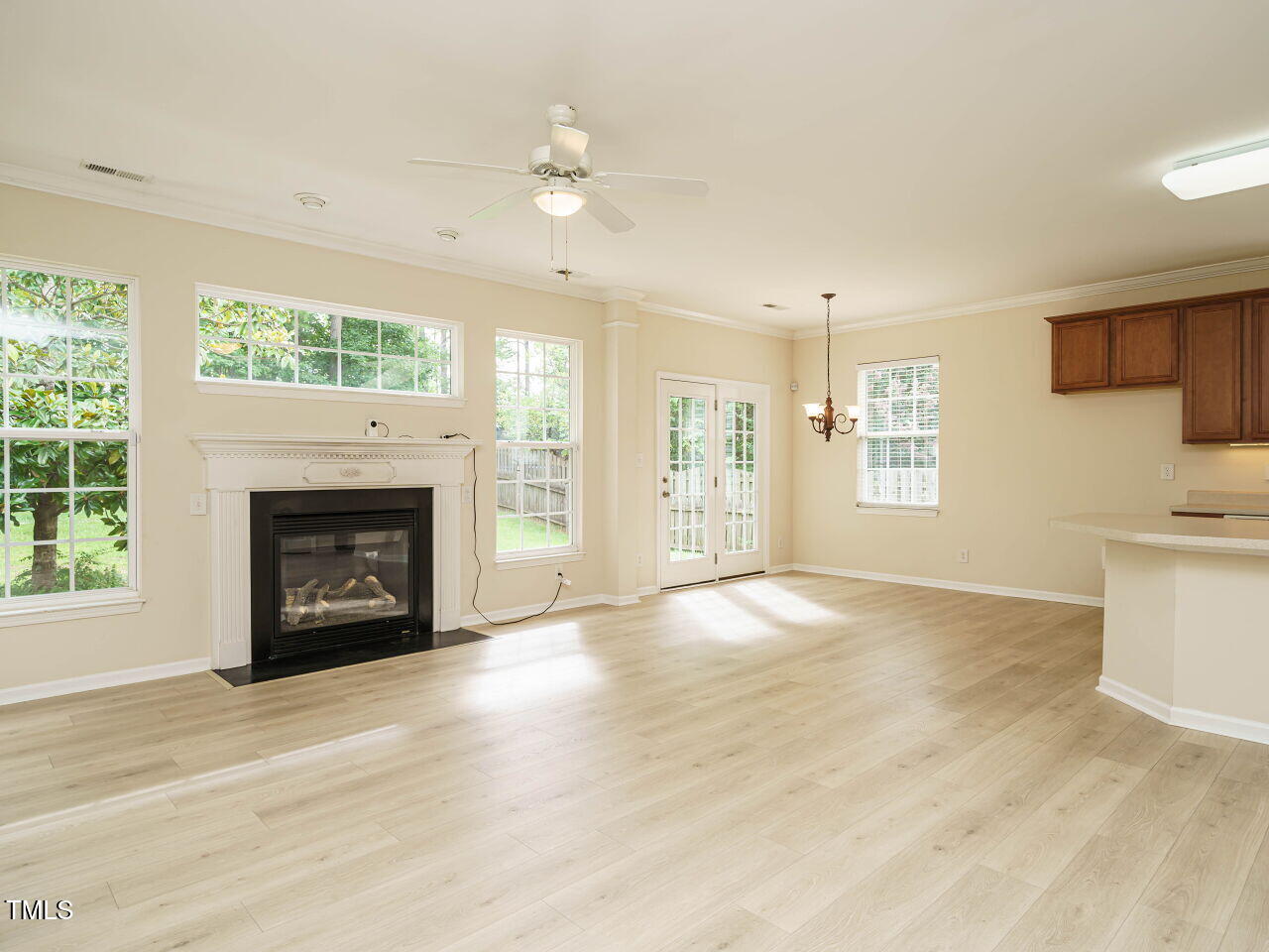613 Ashbrittle Drive Rolesville, NC 27571 - Photo 19 of 35 019-1280x960-living-room