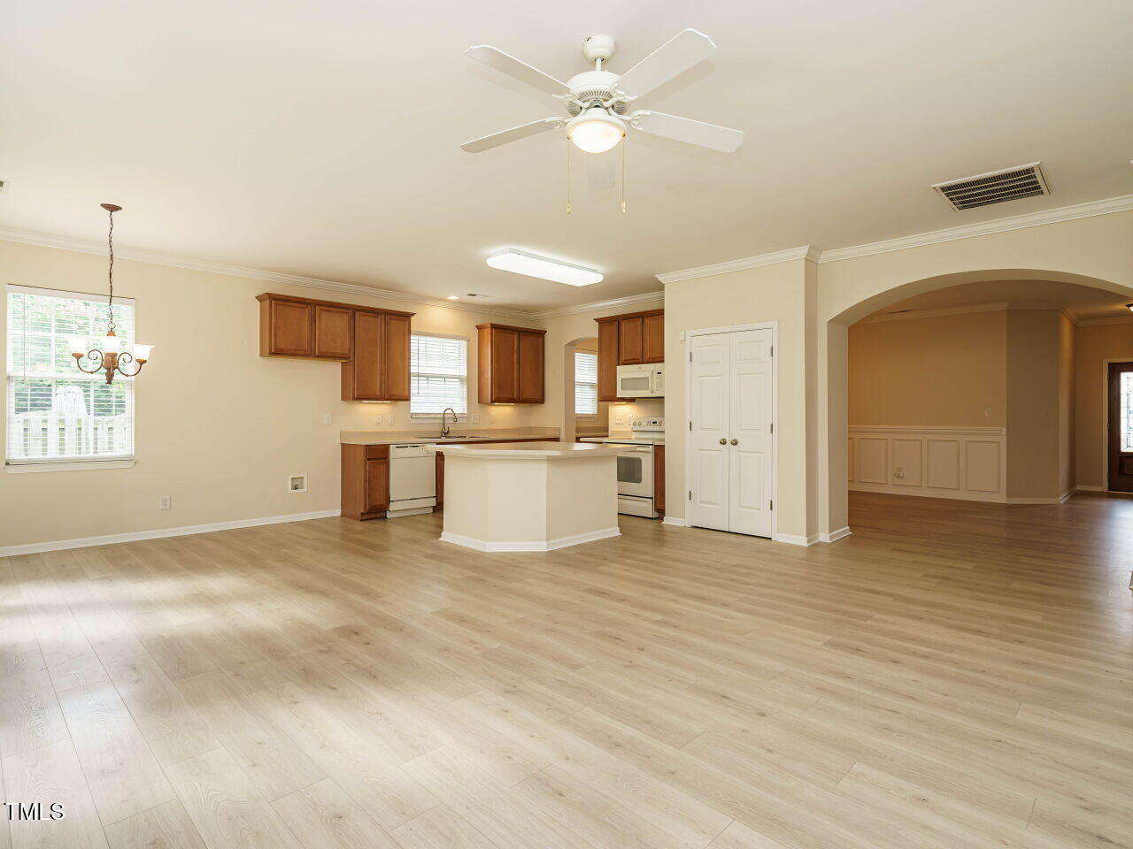 613 Ashbrittle Drive Rolesville, NC 27571 - Photo 20 of 35 020-1280x960-living-room